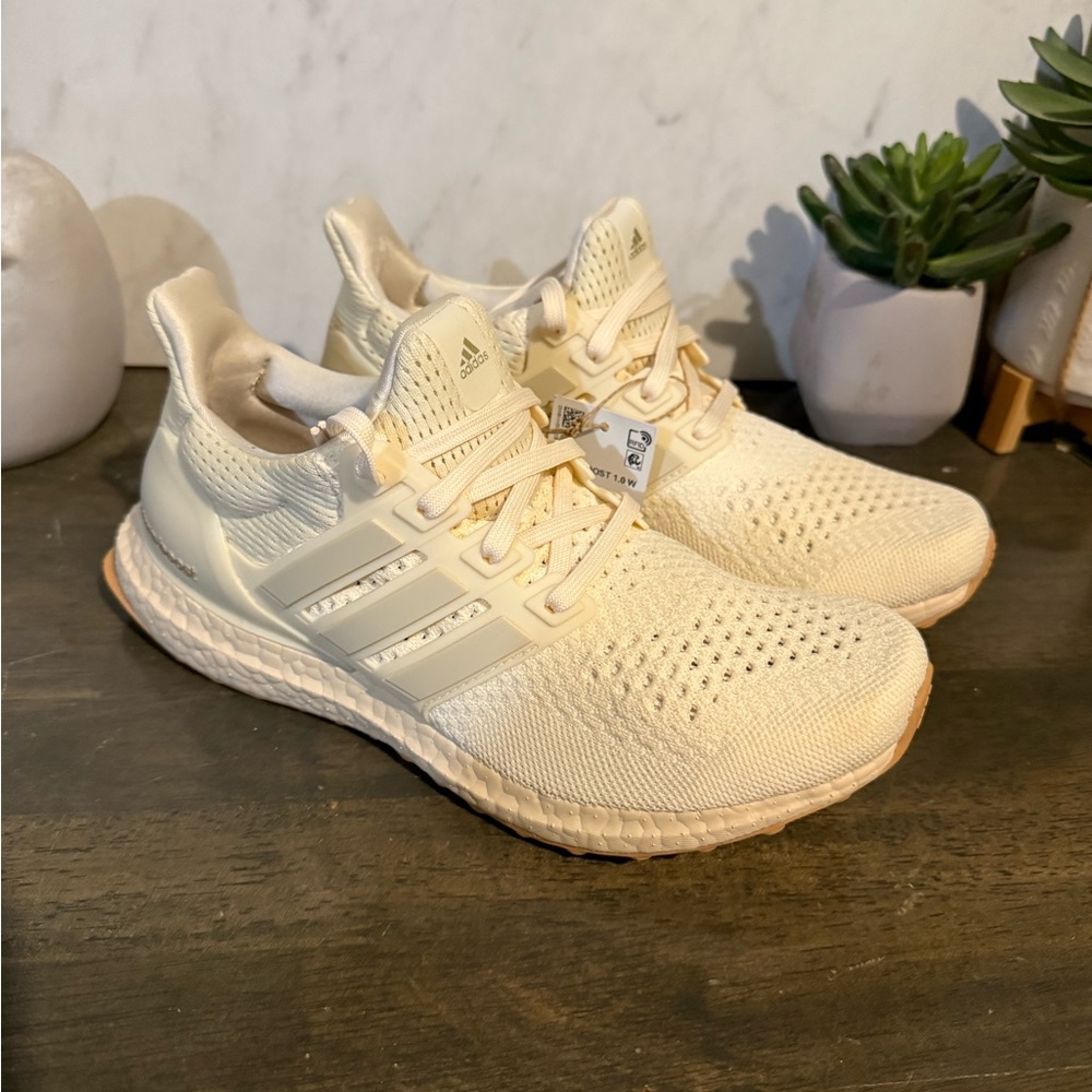 adidas UltraBOOST 1.0 DNA W Wonder White / Alumina / Cyber Metallic - Picture 8 of 10